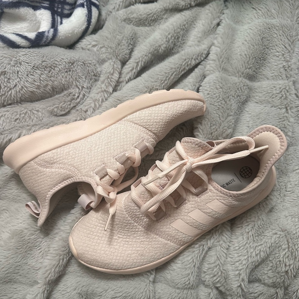 Adidas Women's Cream Sneakers